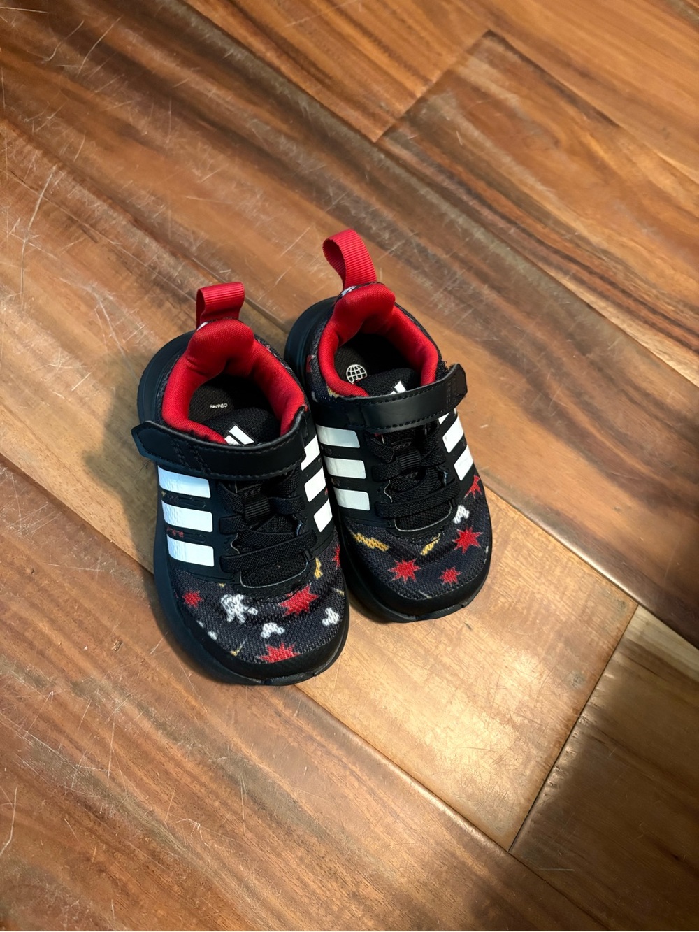 Disney x Adidas Toddler Sneakers Mickey Mouse Black Red Size 4K Hook & Loop (s4)